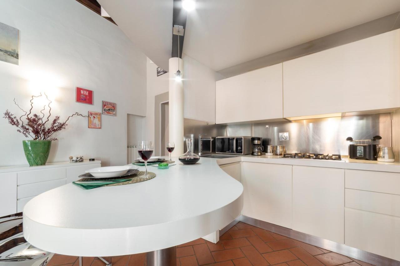 Apartamento Guelfi Loft In A Historic Palace Florença